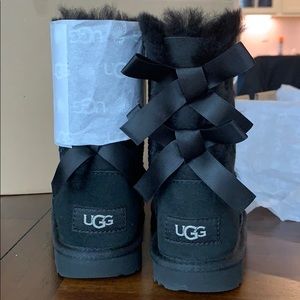 UGG Bailey Bow II - Black